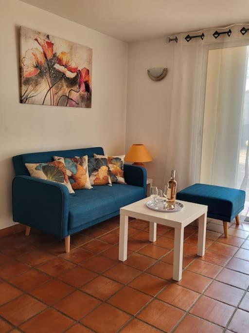 Cosy Rez-De-Jardin De Villa Бриньол Екстериор снимка
